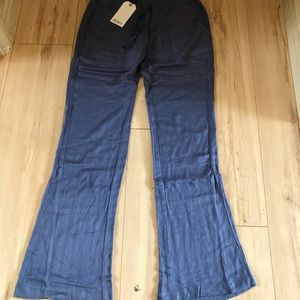 Roxy drawstring pants. Size M